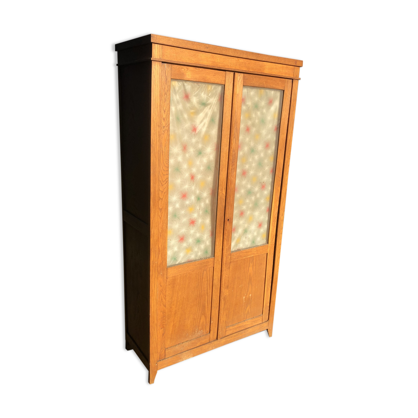 Glass-glazed Parisian wardrobe
