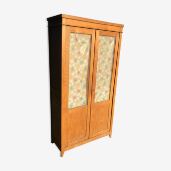 Armoire parisienne vitrée