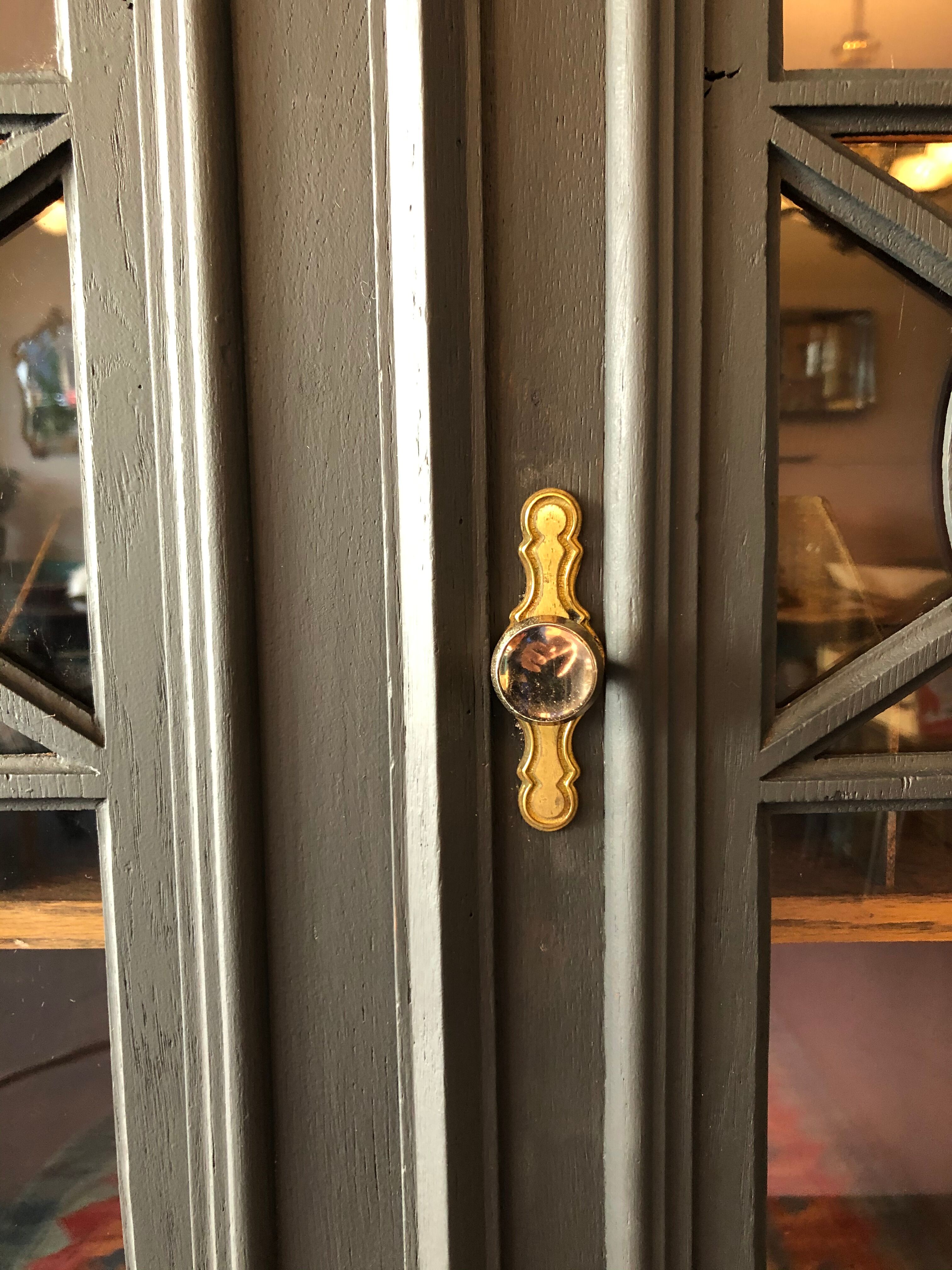 Glass-glazed arcades