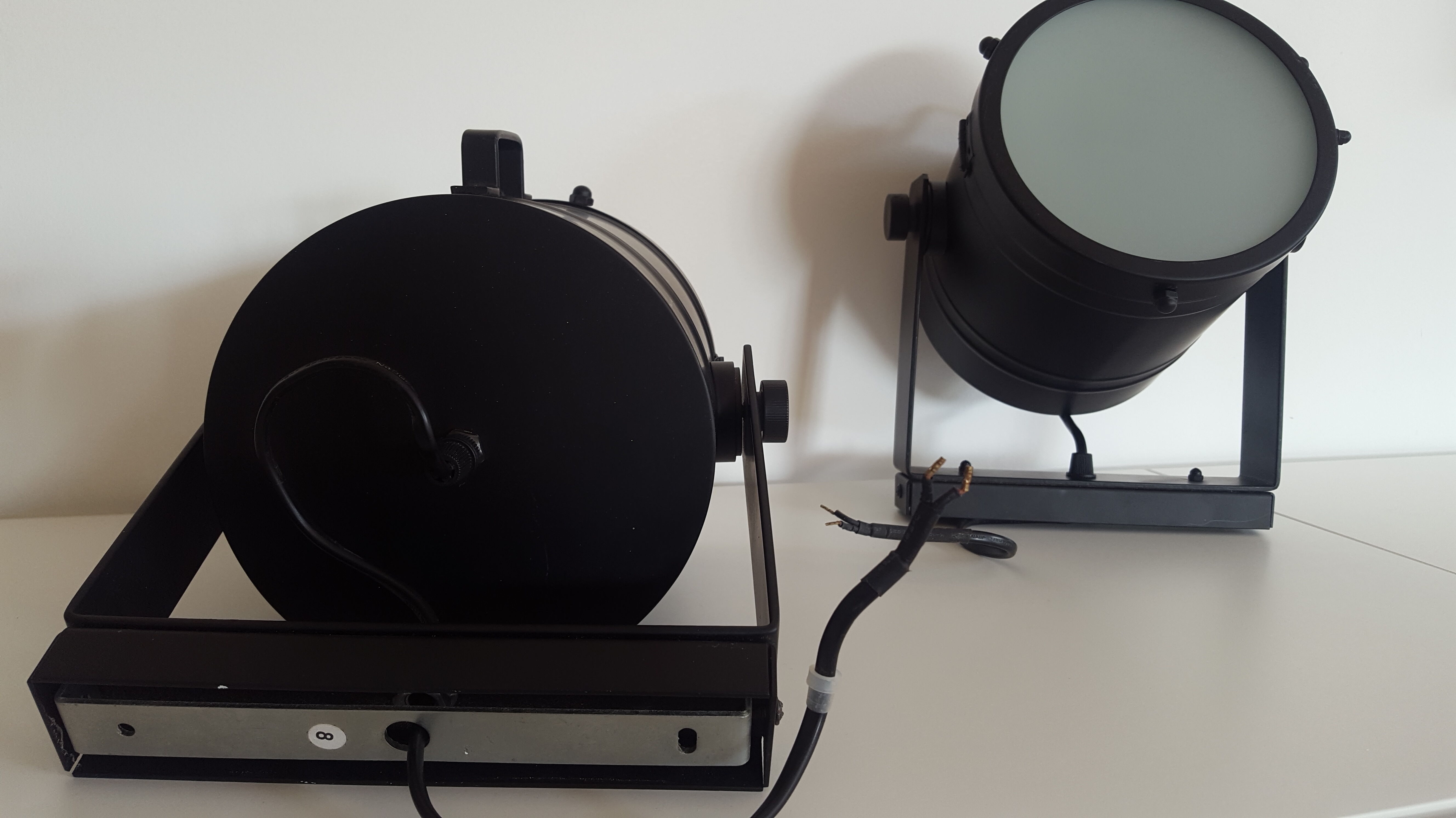 Paire d'appliques façon projecteur de scène