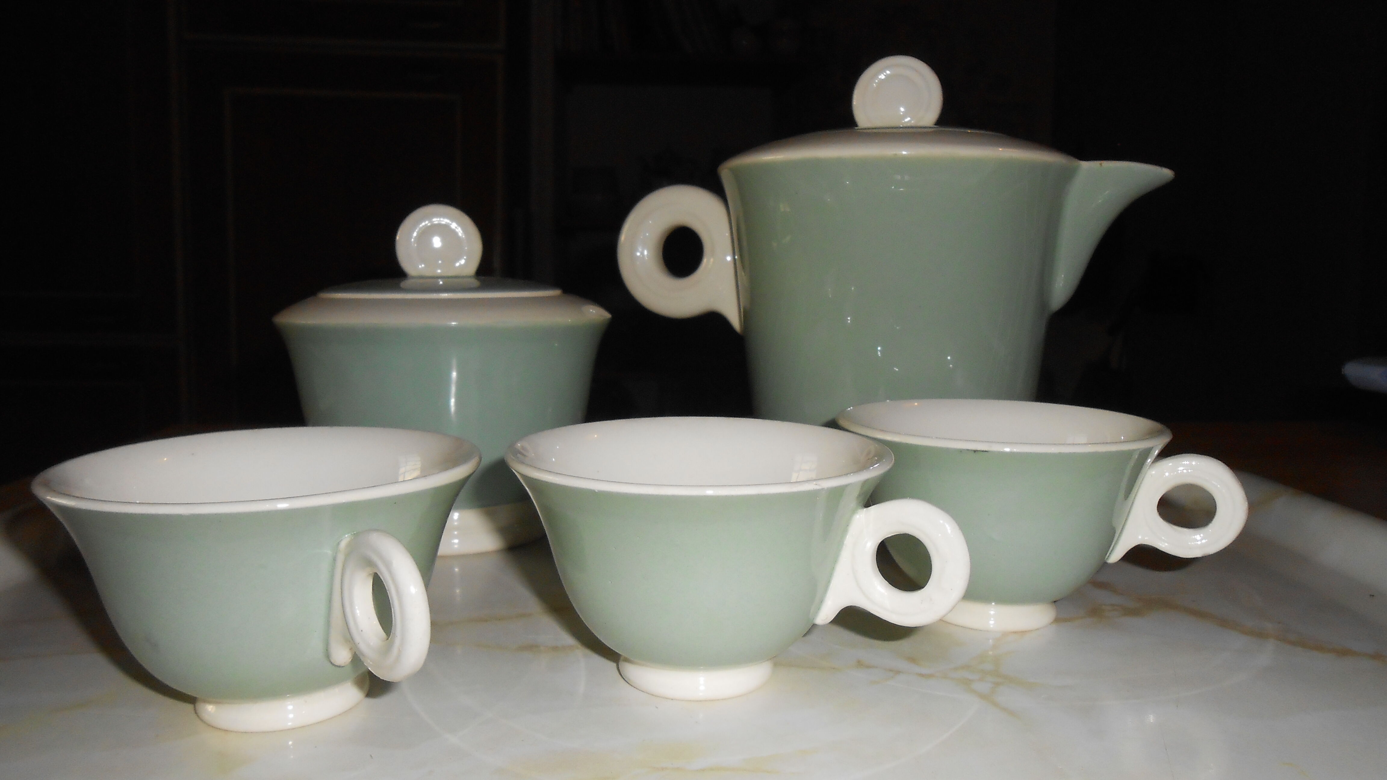 Coffee pot, sugar pot and cups Digoin