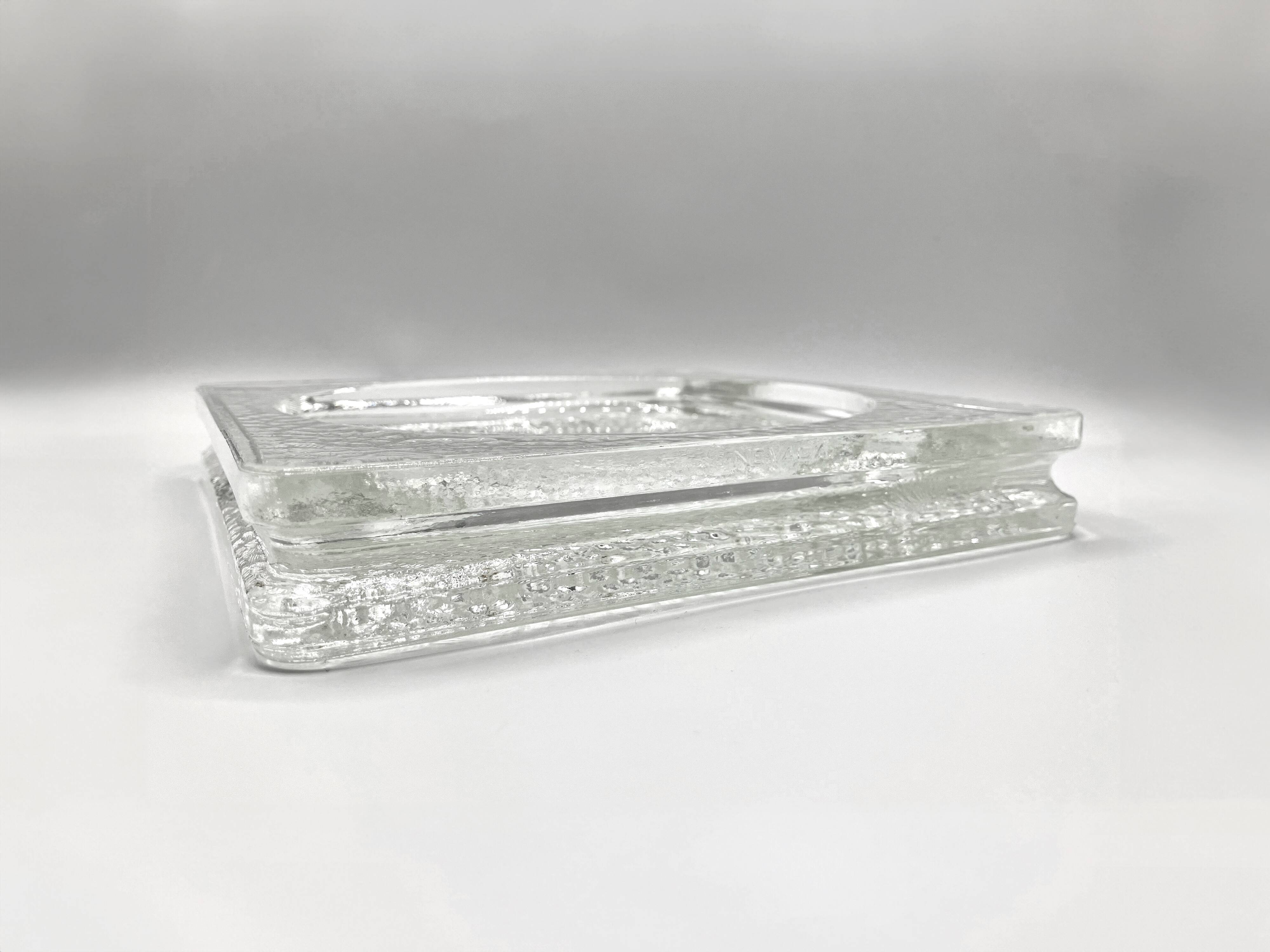 Brick/paving stone/tray • NEVADA • 1950 • molded glass