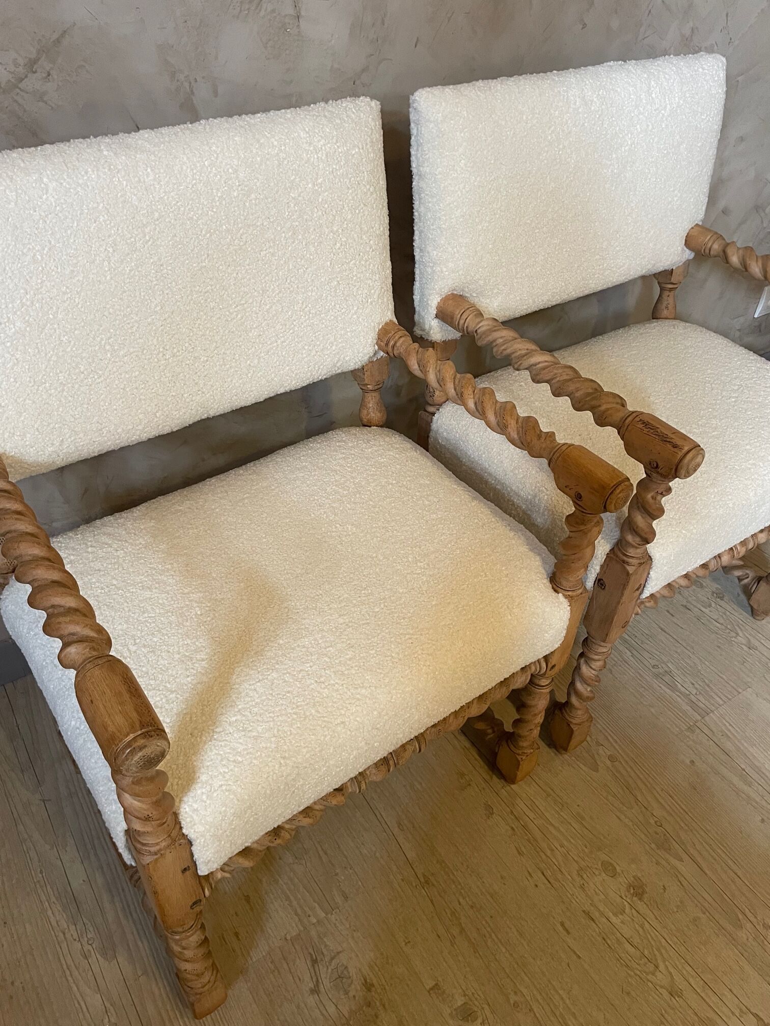 Paire de fauteuil refait