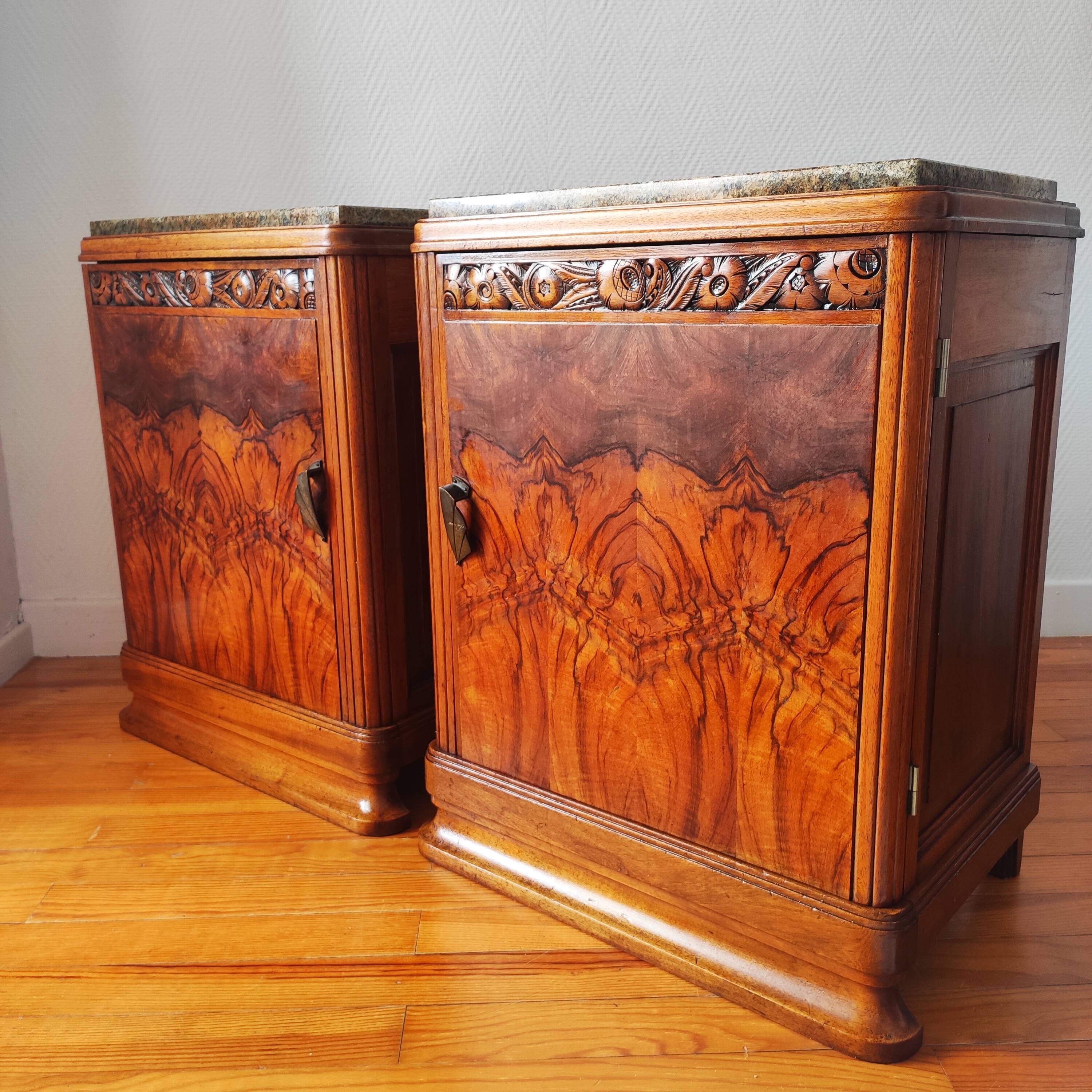 Pair of Art Deco bedside tables in solid blonde walnut – France 1930
