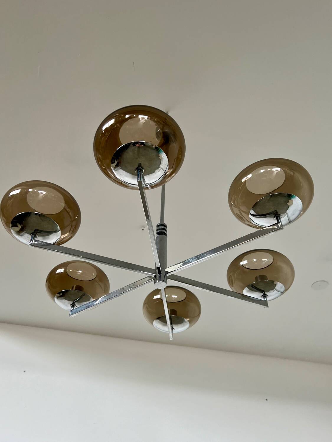 Old 6-light chandelier designed by Sciolari in chrome metal and smoked glass, 70s vintage