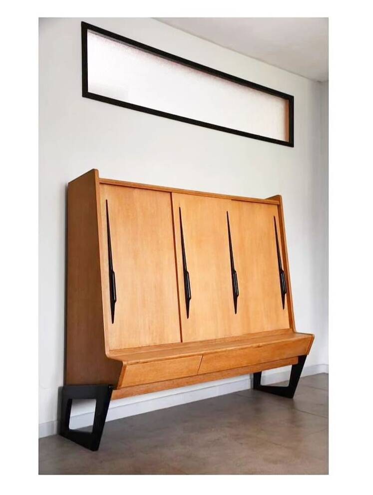 High sideboard by Gérard Guermonprez dating from the 1950s in blond oak