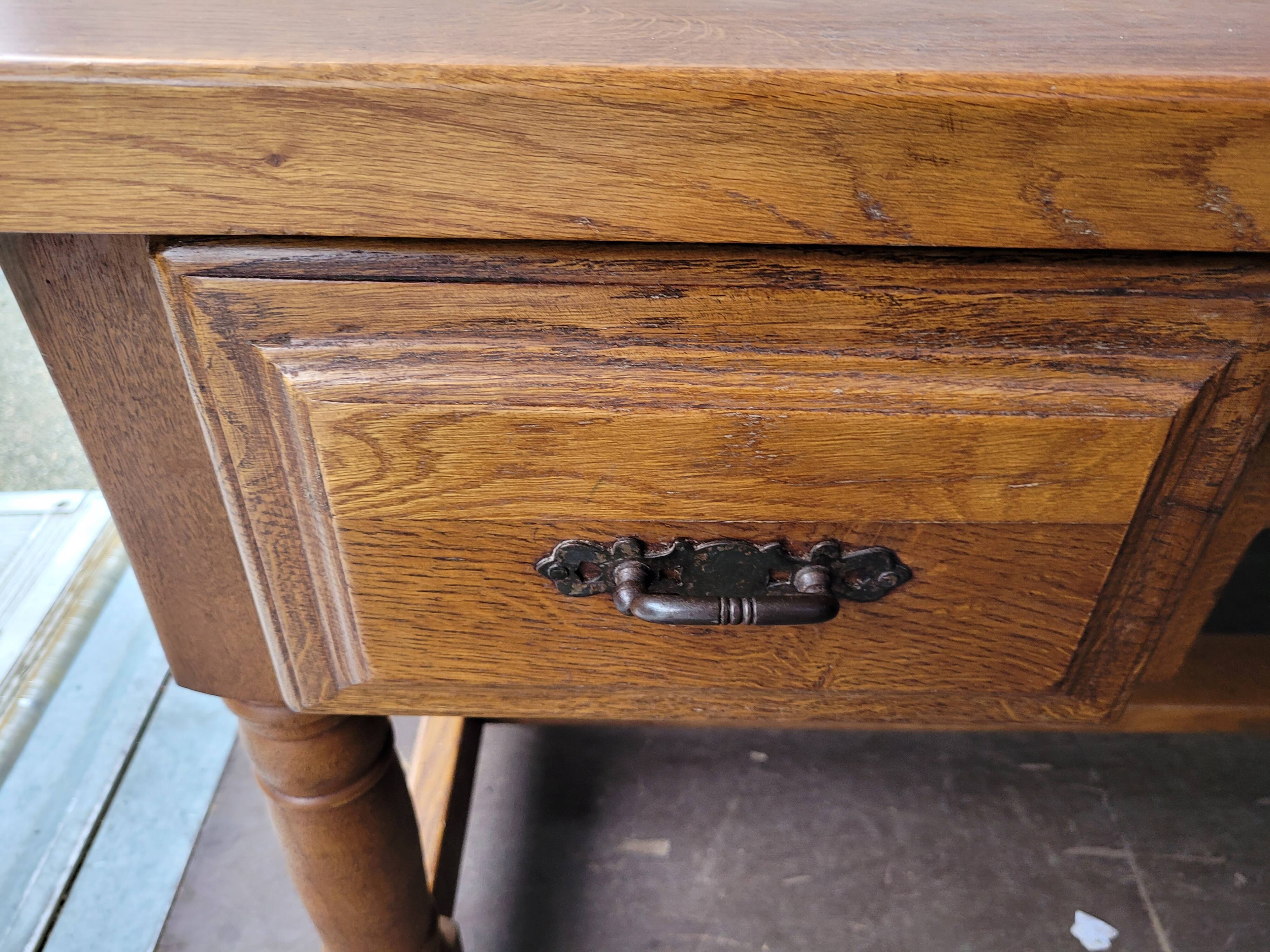 Bureau style Louis XIII