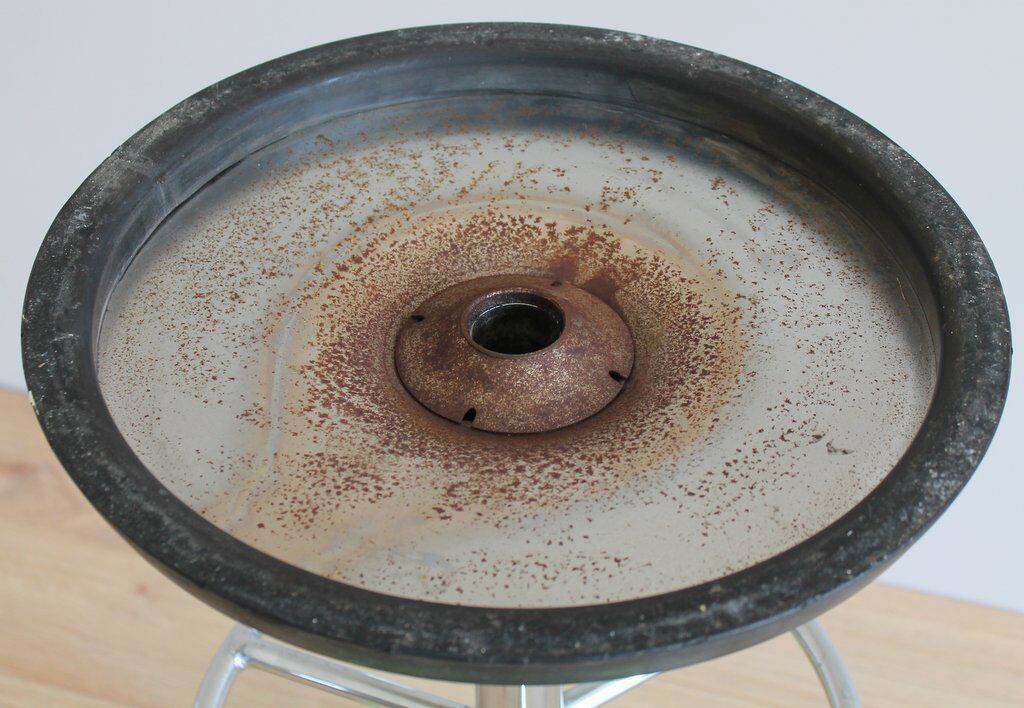 Mirima 70s green stool