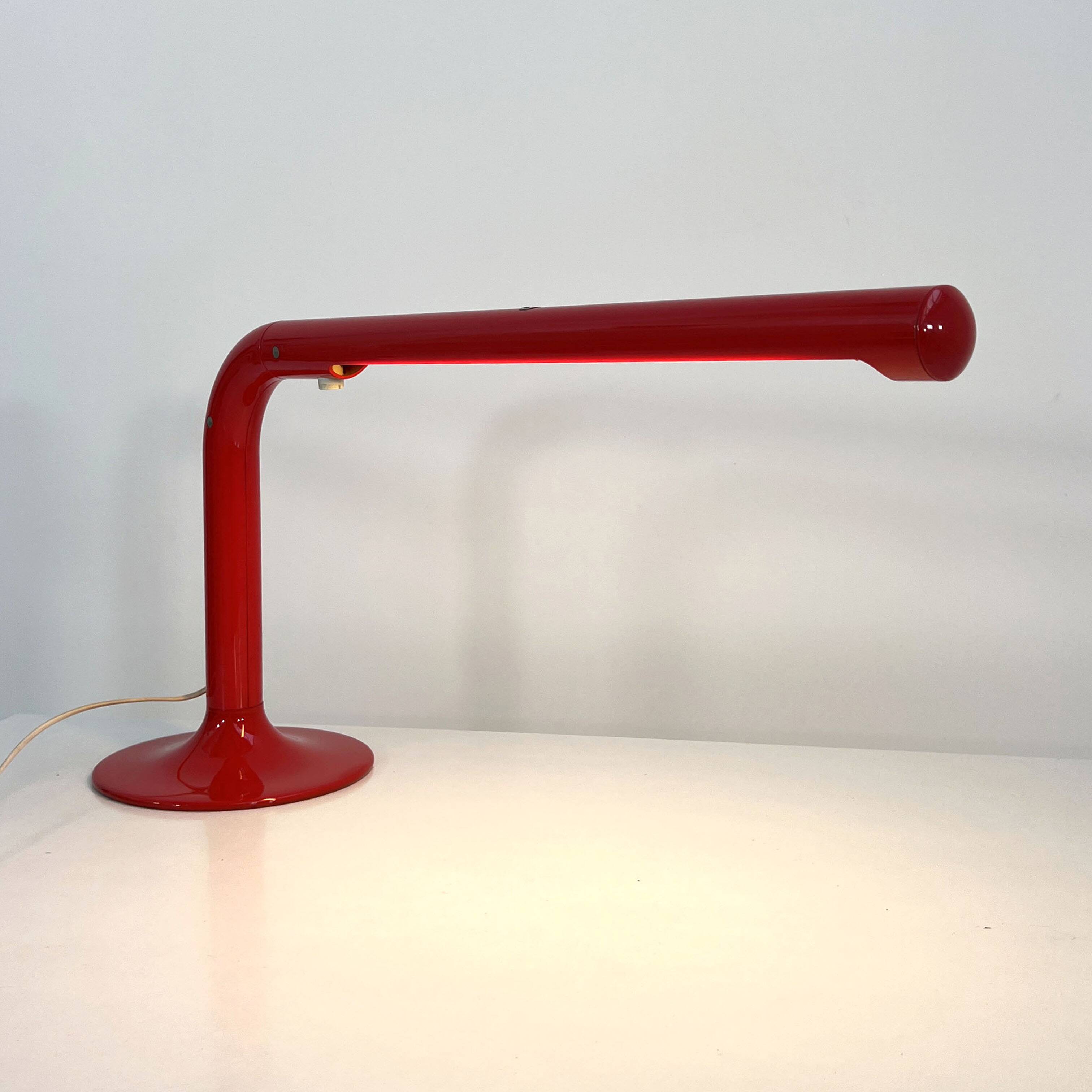 Lampe de table Tube Rouge par Anders Pehrson pour Ateljé Lyktan, 1970