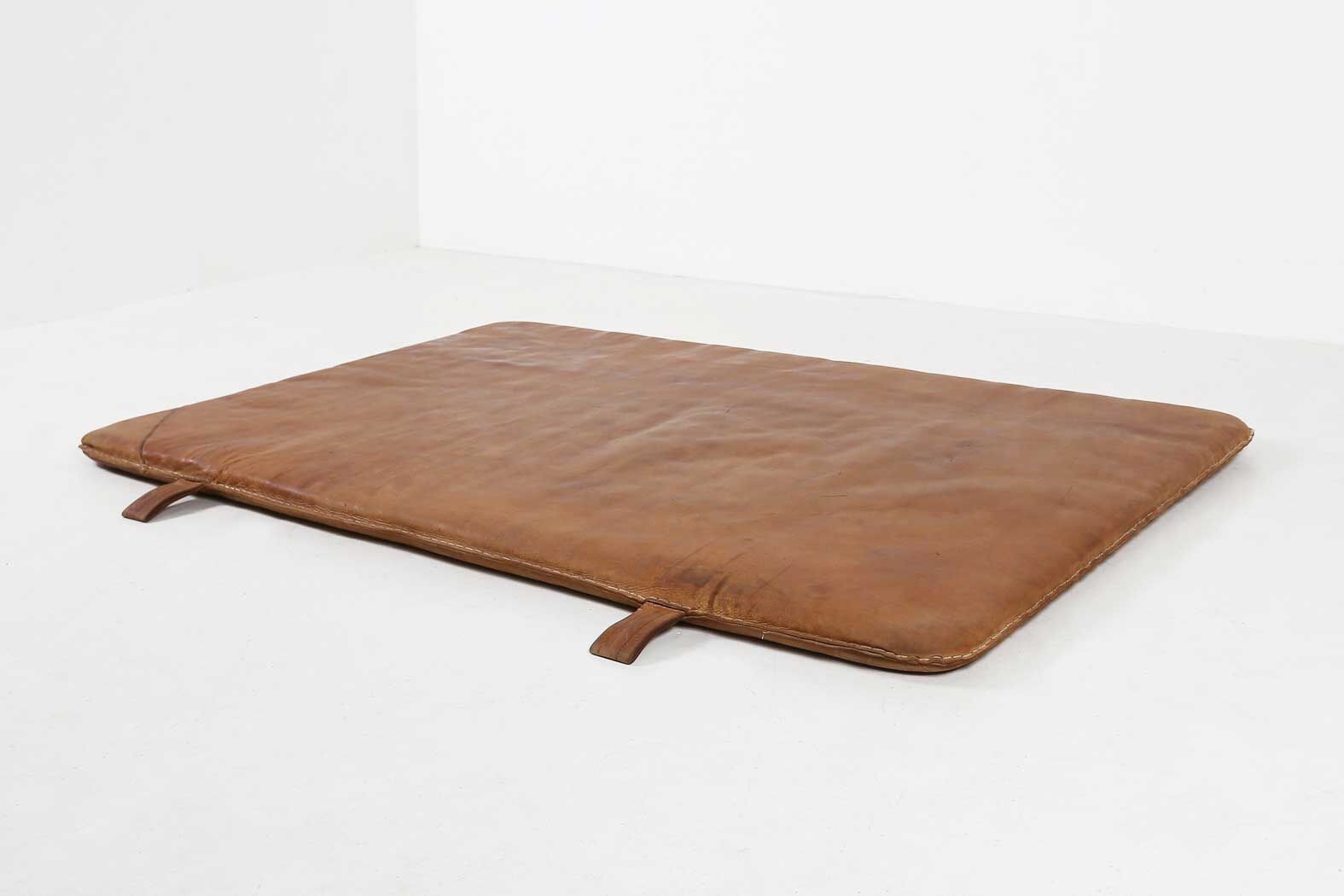 Leather gym mat Ca.1930
