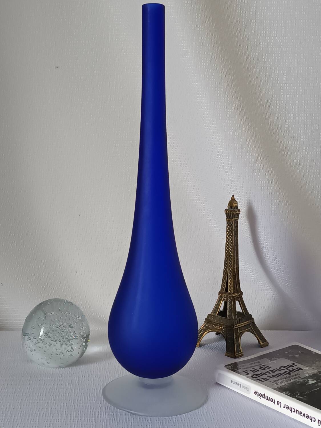 Vintage cobalt blue soliflore vase