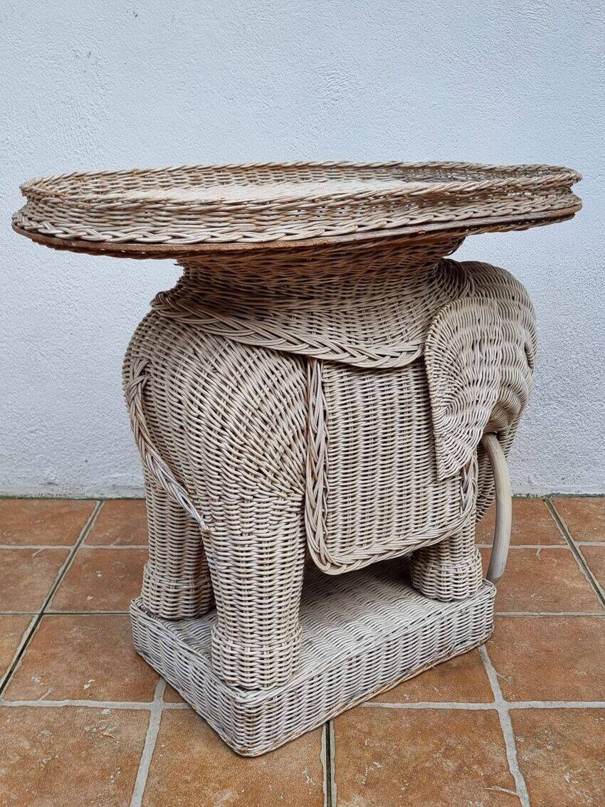 Table d'appoint, éléphant en rotin vintage, années 70