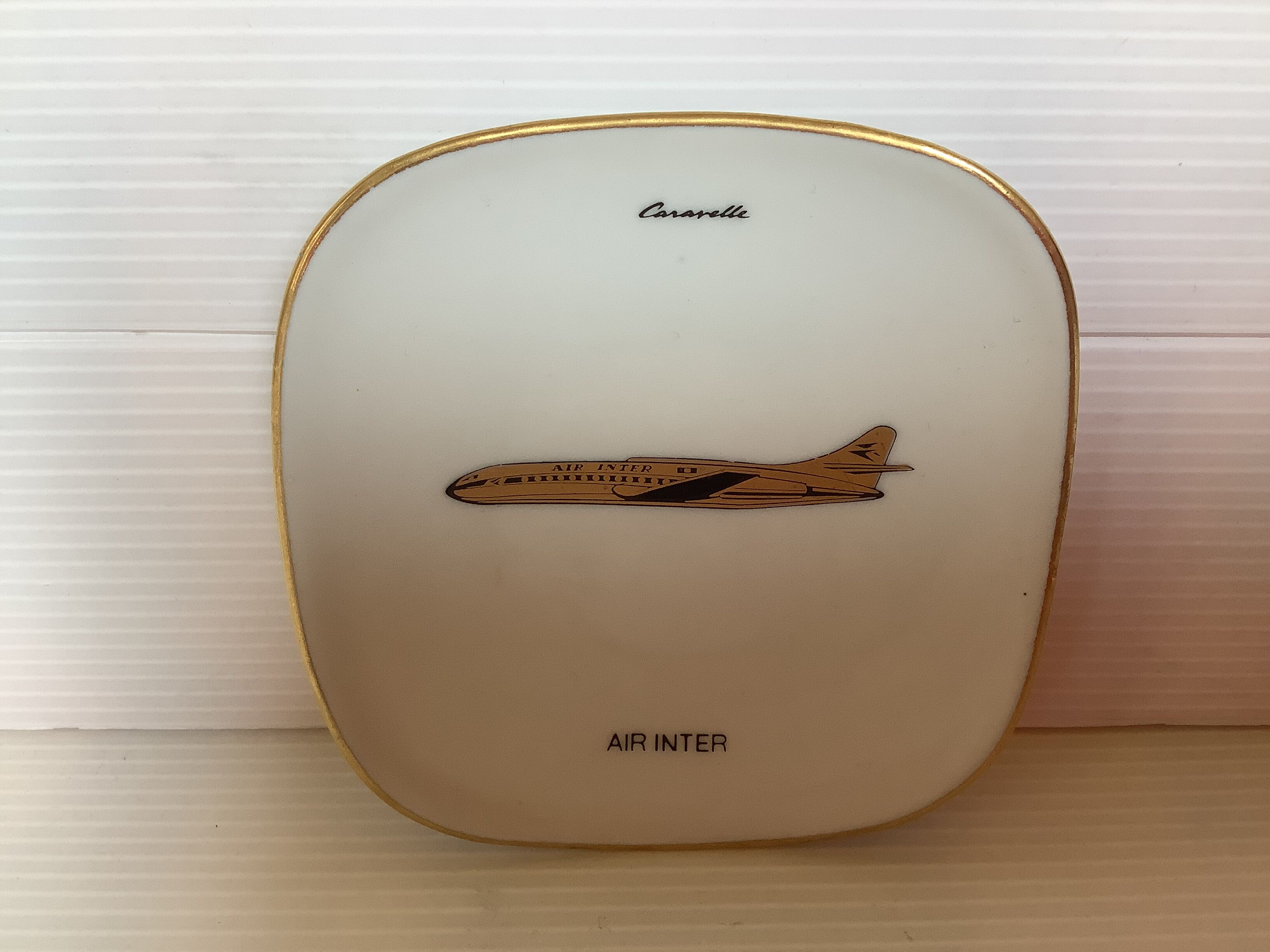 Vacuum pocket cup plane caravel air inter