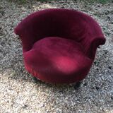 Rounded armchair