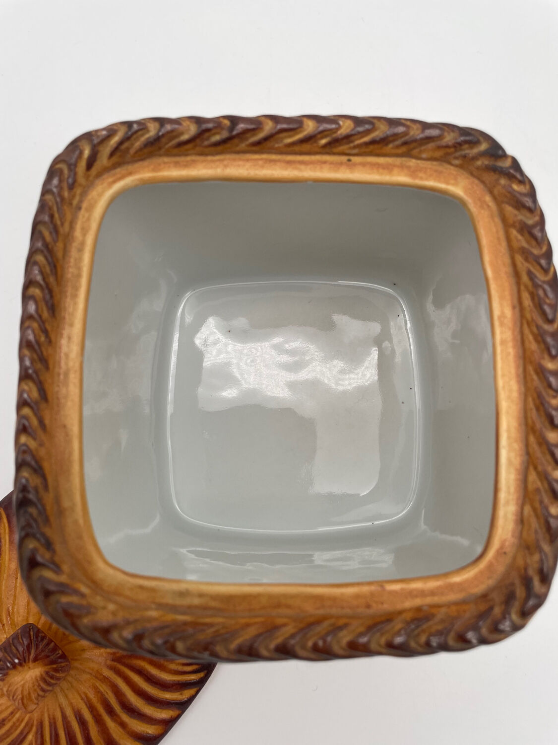 Terrine en trompe-l'œil pâté en croûte signée Mehun, vers 1900