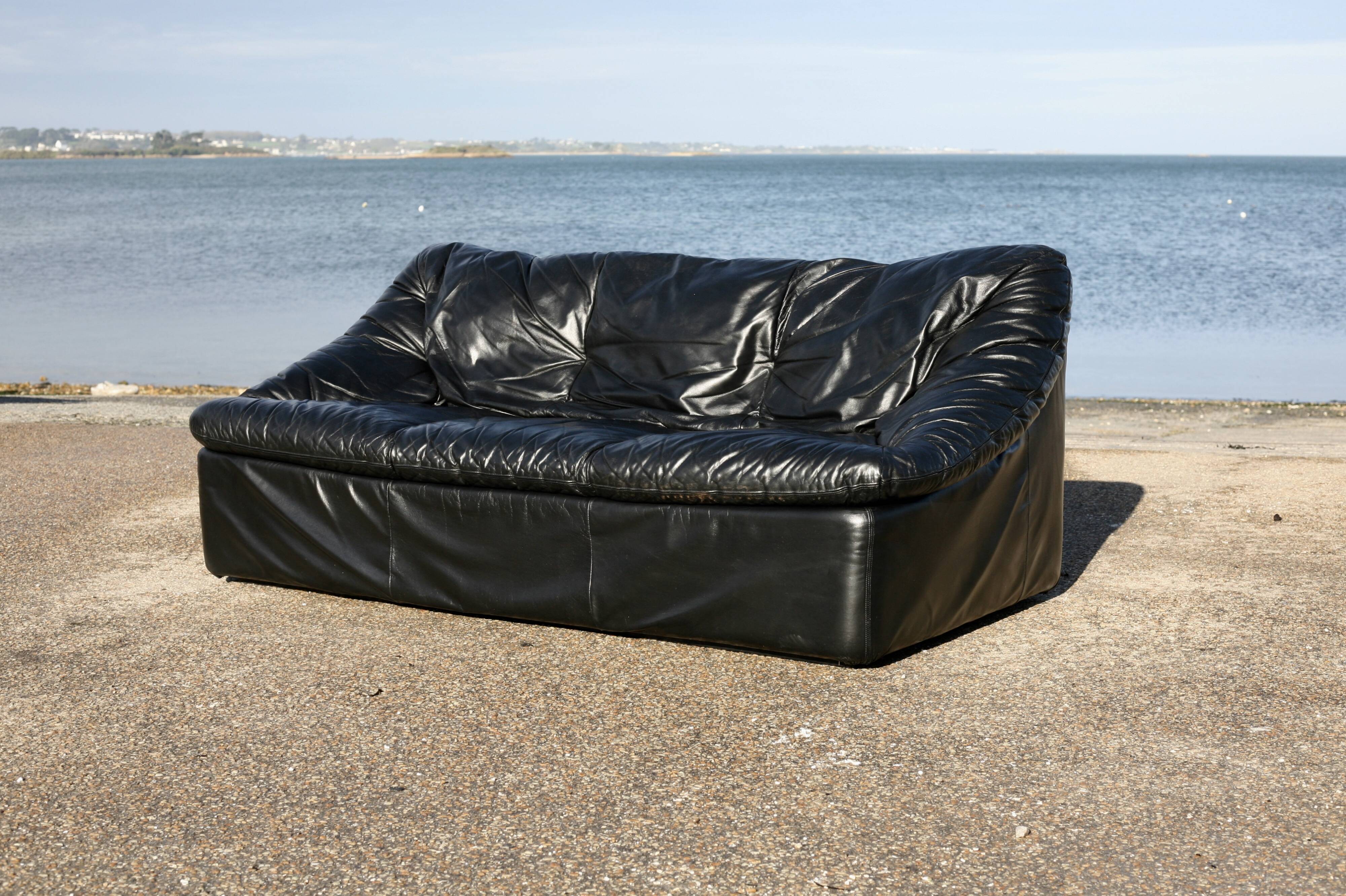 Sofa by De Pas, D'Urbino and Lomazzi, France, 1980s, black leather, Cinna