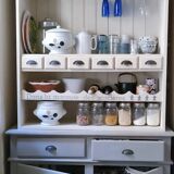 Solid pine cupboard with 2 distinct bodies