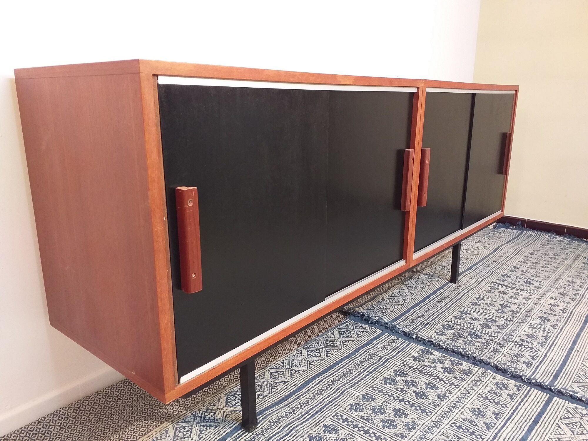 Enfilade scandinave années 60