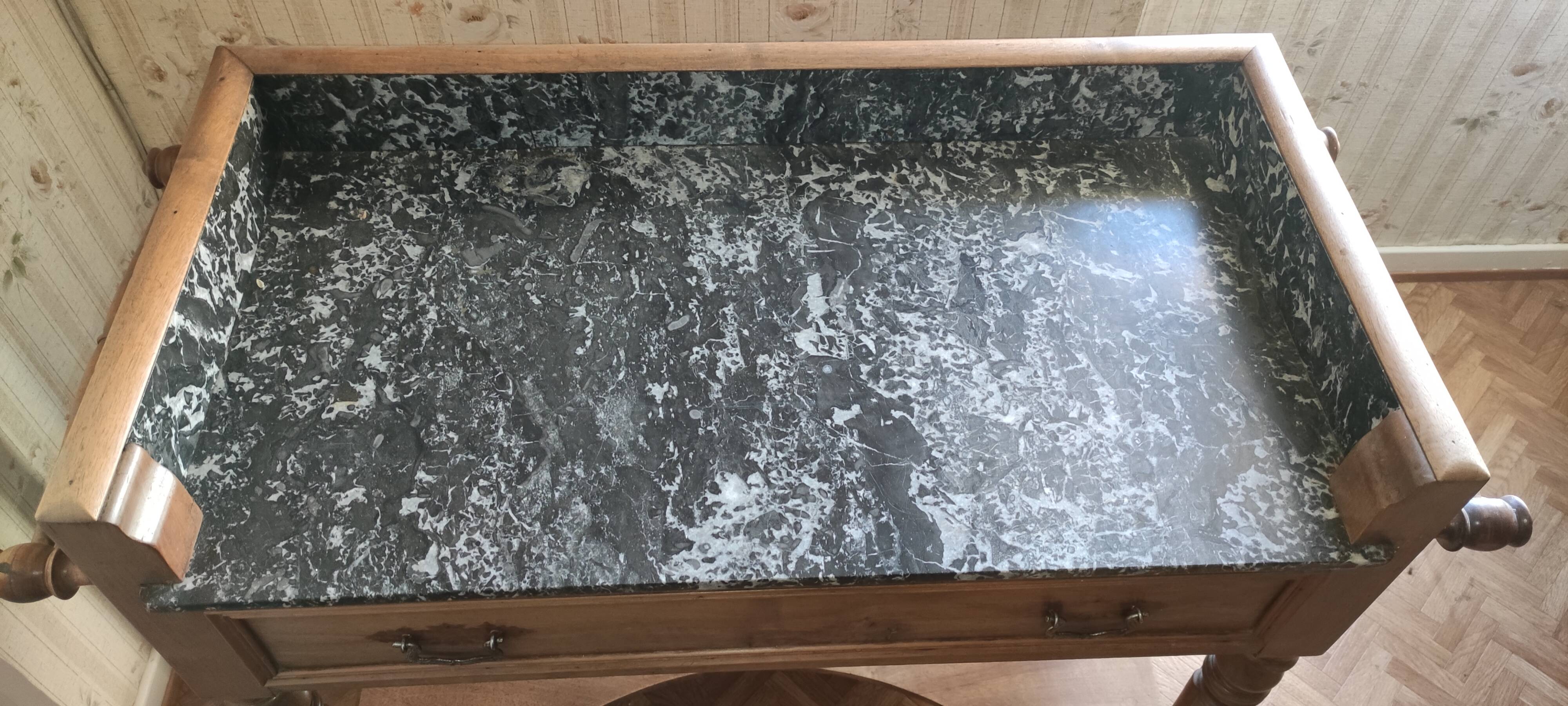 Bathroom furniture in perfect condition