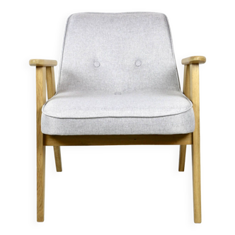 Fauteuil Modèle 366 Bouclé Beige par Józef Chierowski, 1970s