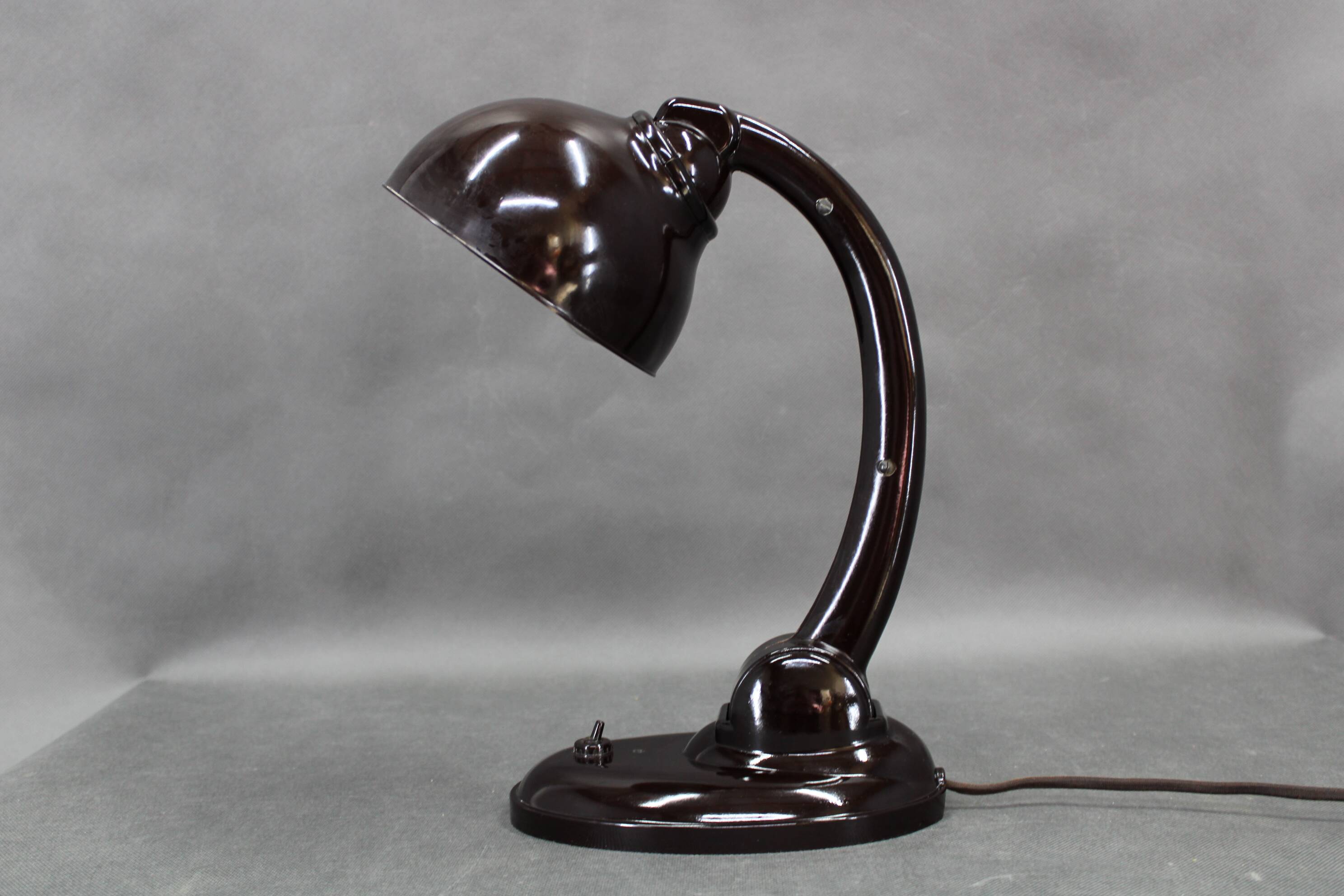 Bauhaus Bakelite Table Lamp by Electrosvit, Model 11126, 1930s