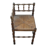 Chaise d’angle ancienne en bois façon bambou assise en paille