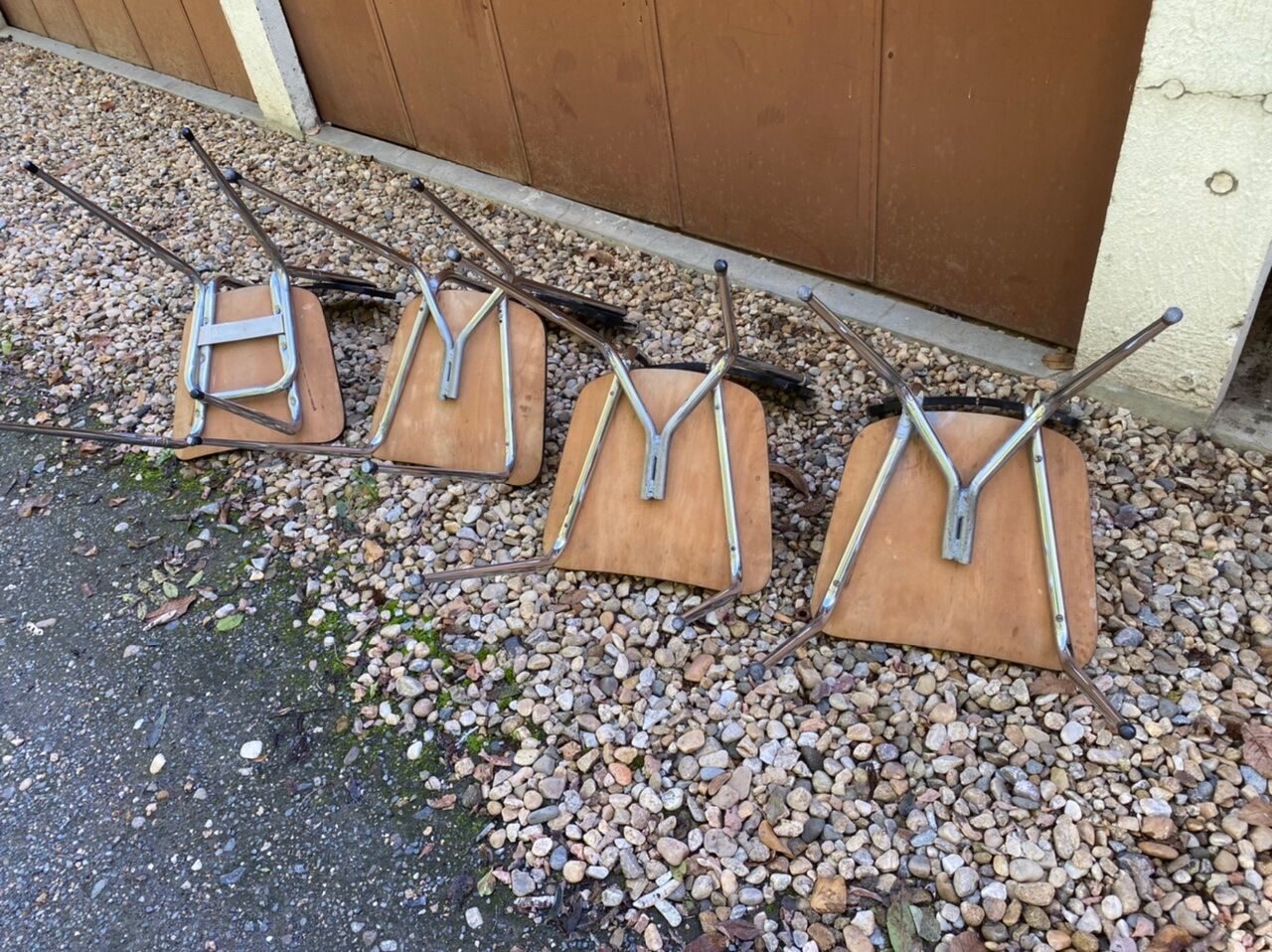 Marbled formica table & 4 chairs