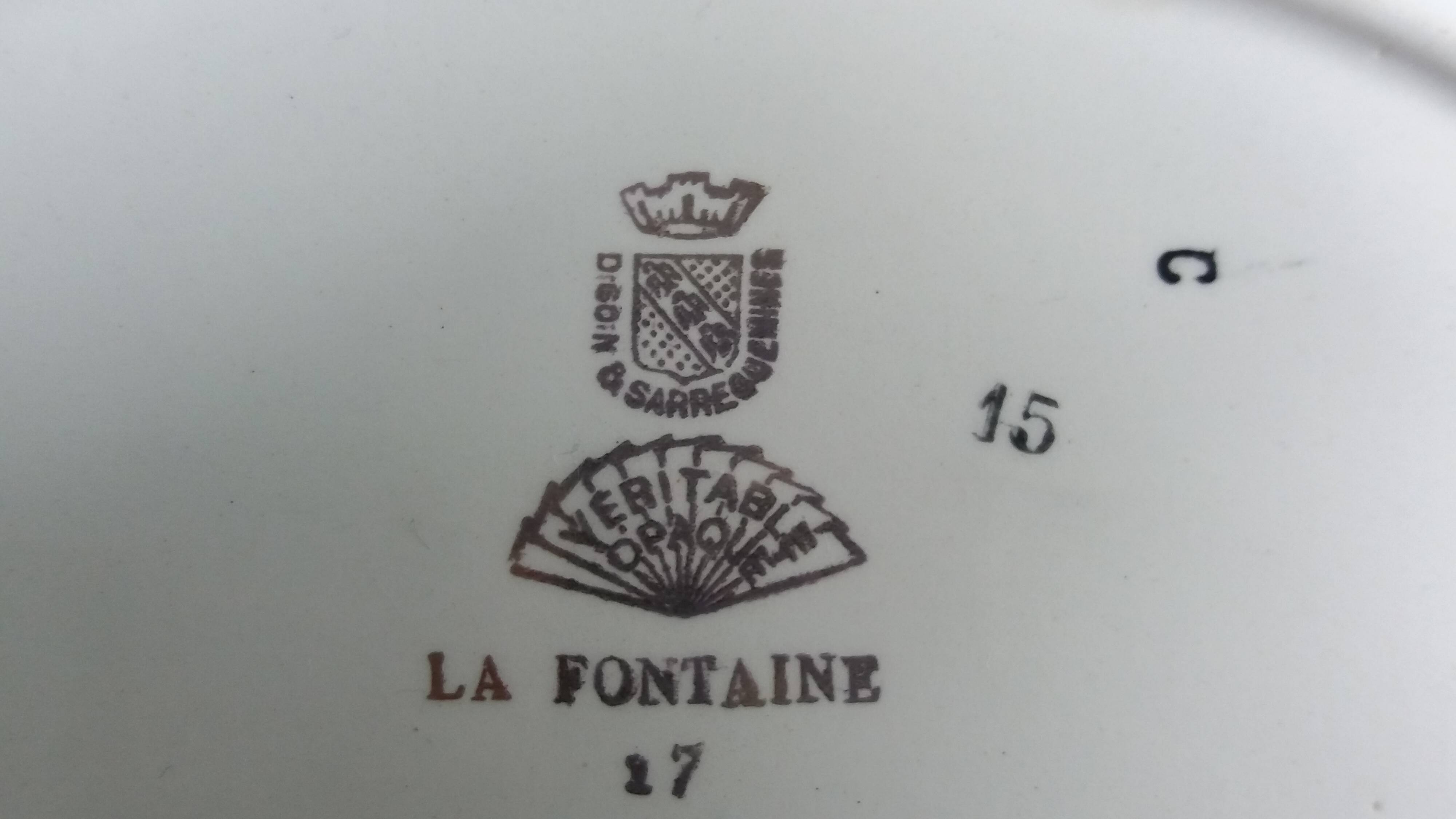 Digoin Sarreguemines bowl decoration La Fontaine