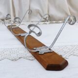 Porte-manteau et porte-chapeaux ancien à 3 crochets en bois et métal, style rustique français, accessoire de salle de bain, France