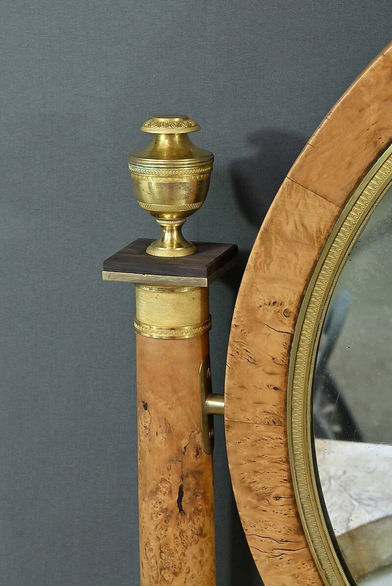 Dressing table in elm burl veneer, Empire period – Early 19th century