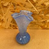 Ancien Vase Verre Soufflé Bleu Moucheté Blanc Col Corolle Vintage