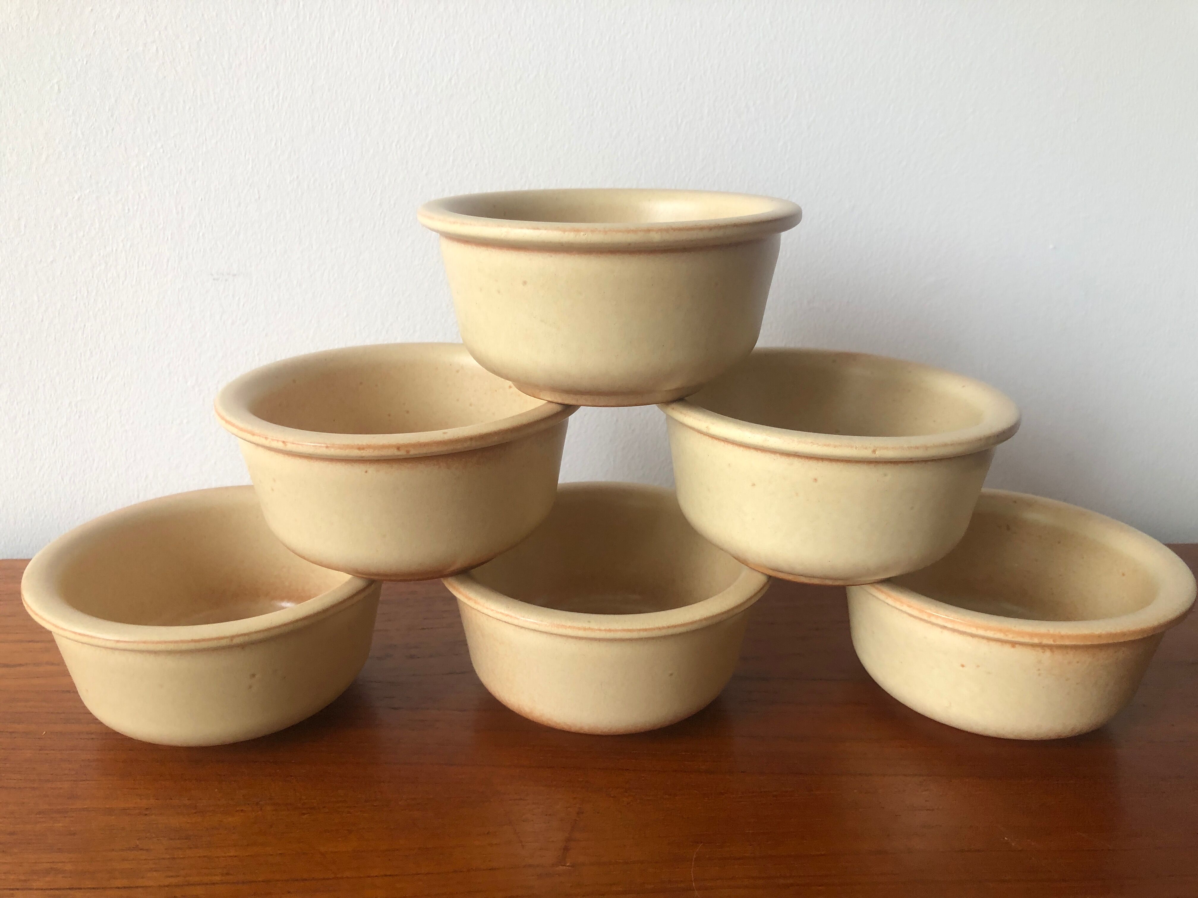Natural stoneware cups