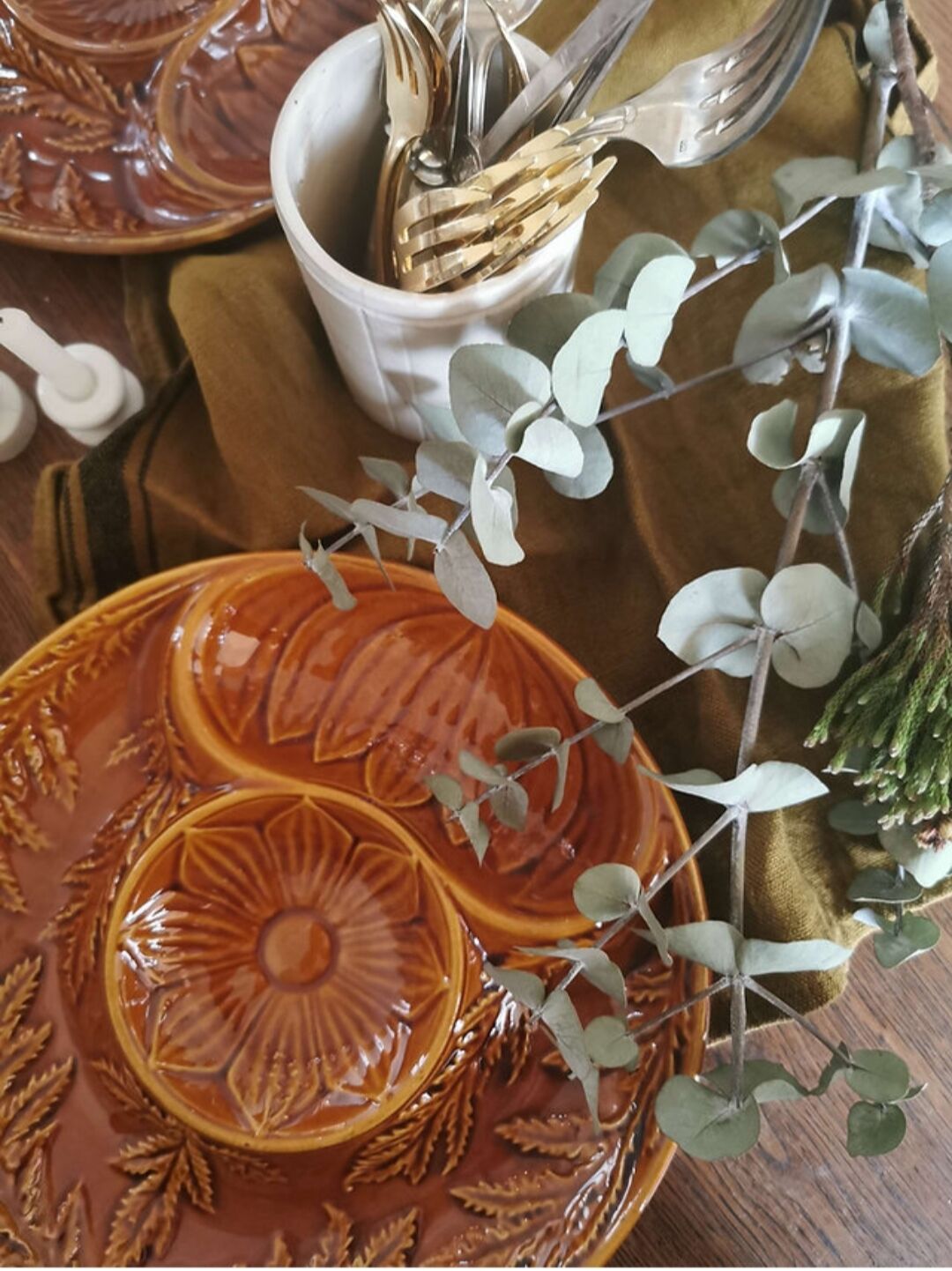 Artichoke plates