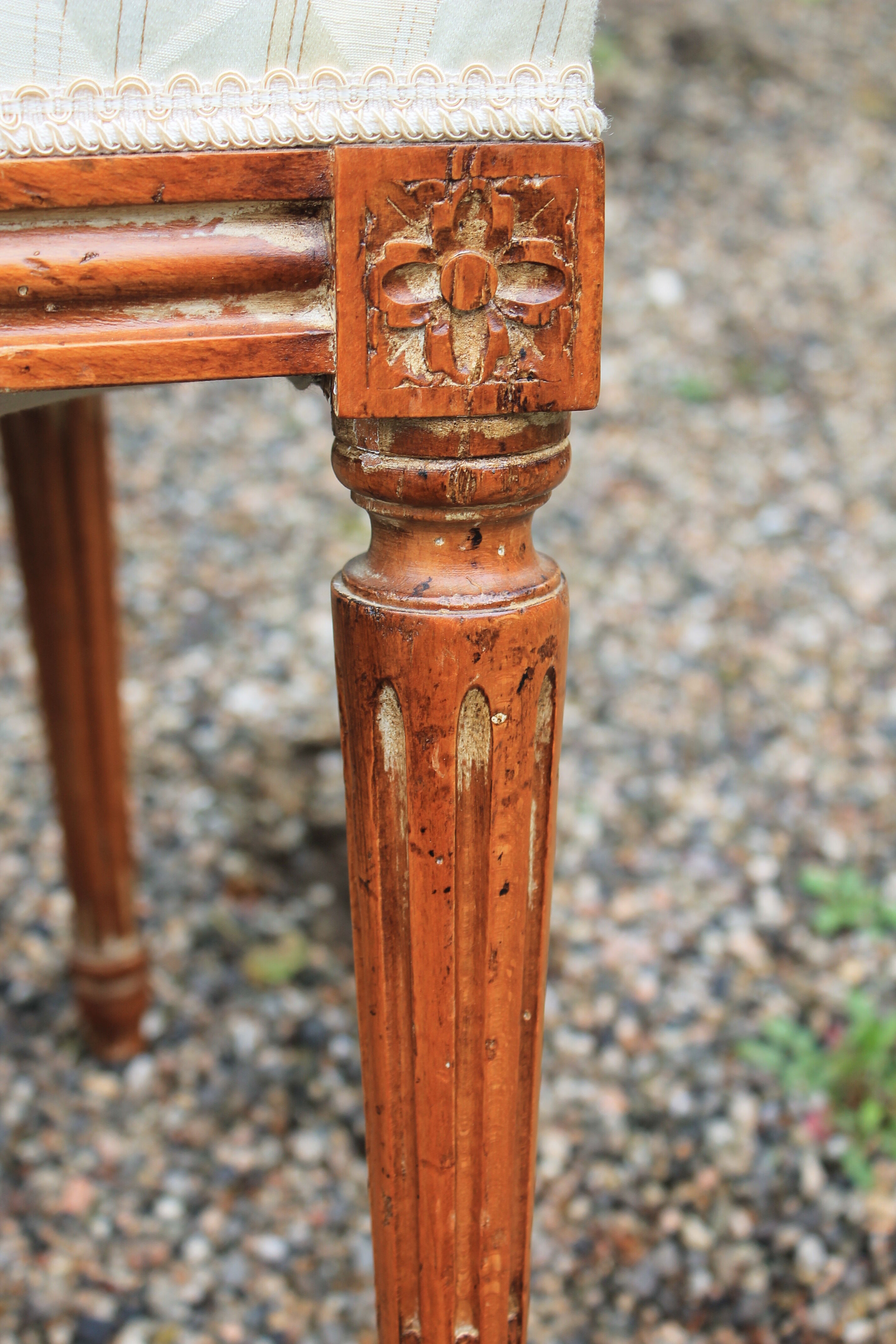 Set of 4 chairs Louis XVI