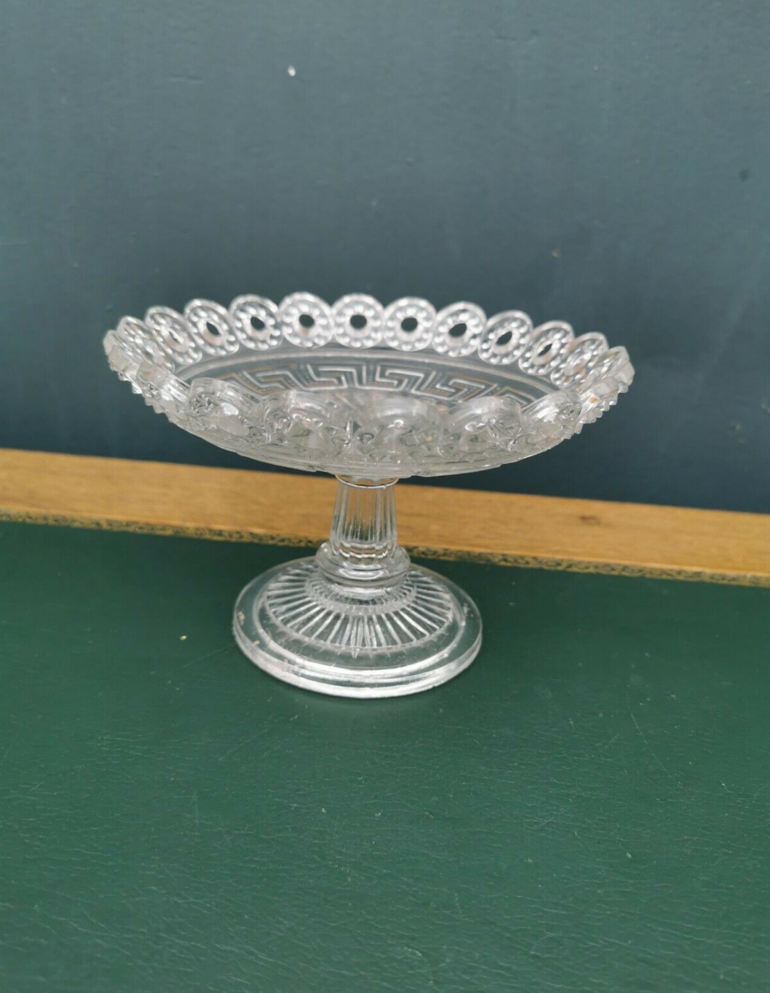 Candy cup molded glass pressed