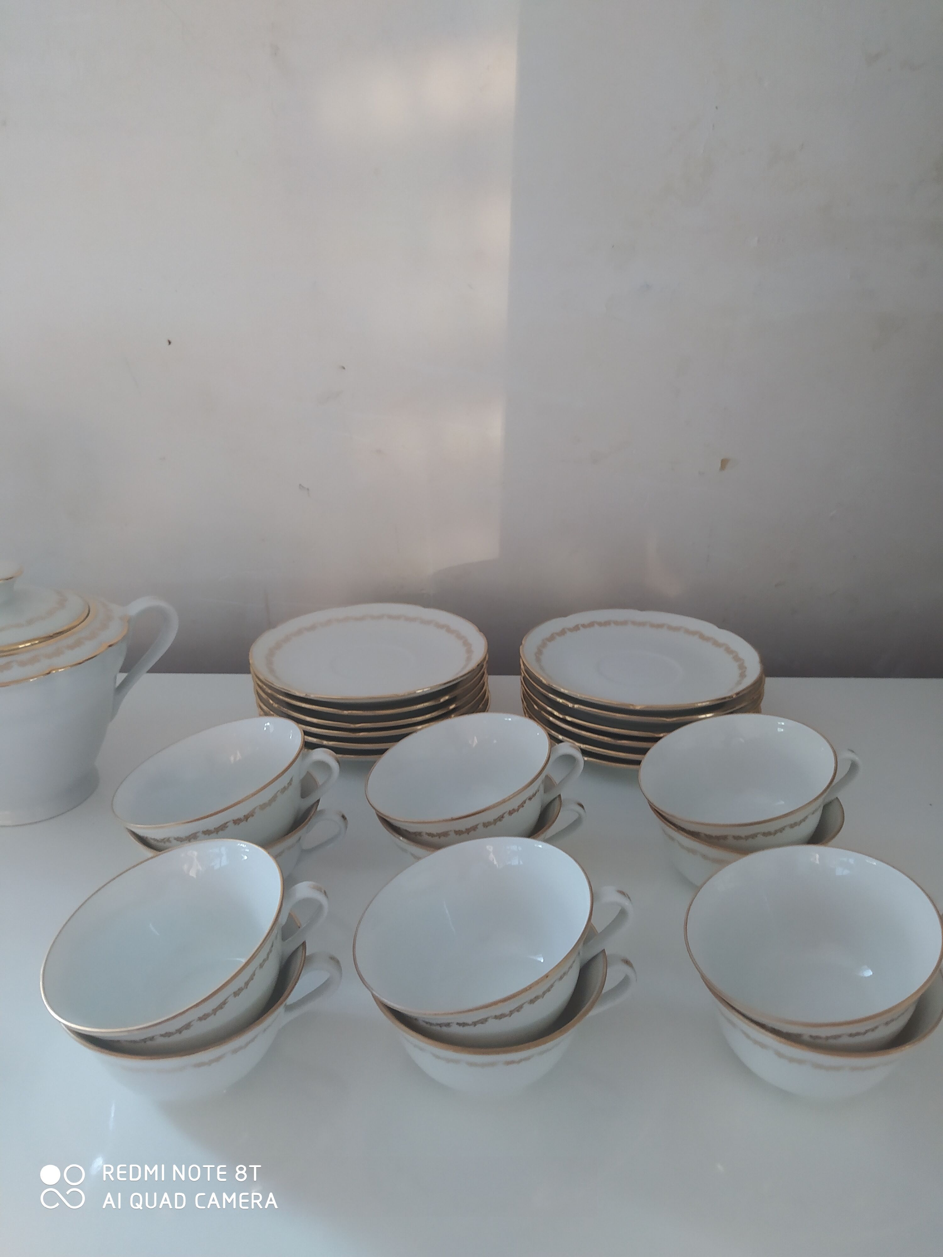 Complete coffee service in porcelain pasta and enamels from Limoges