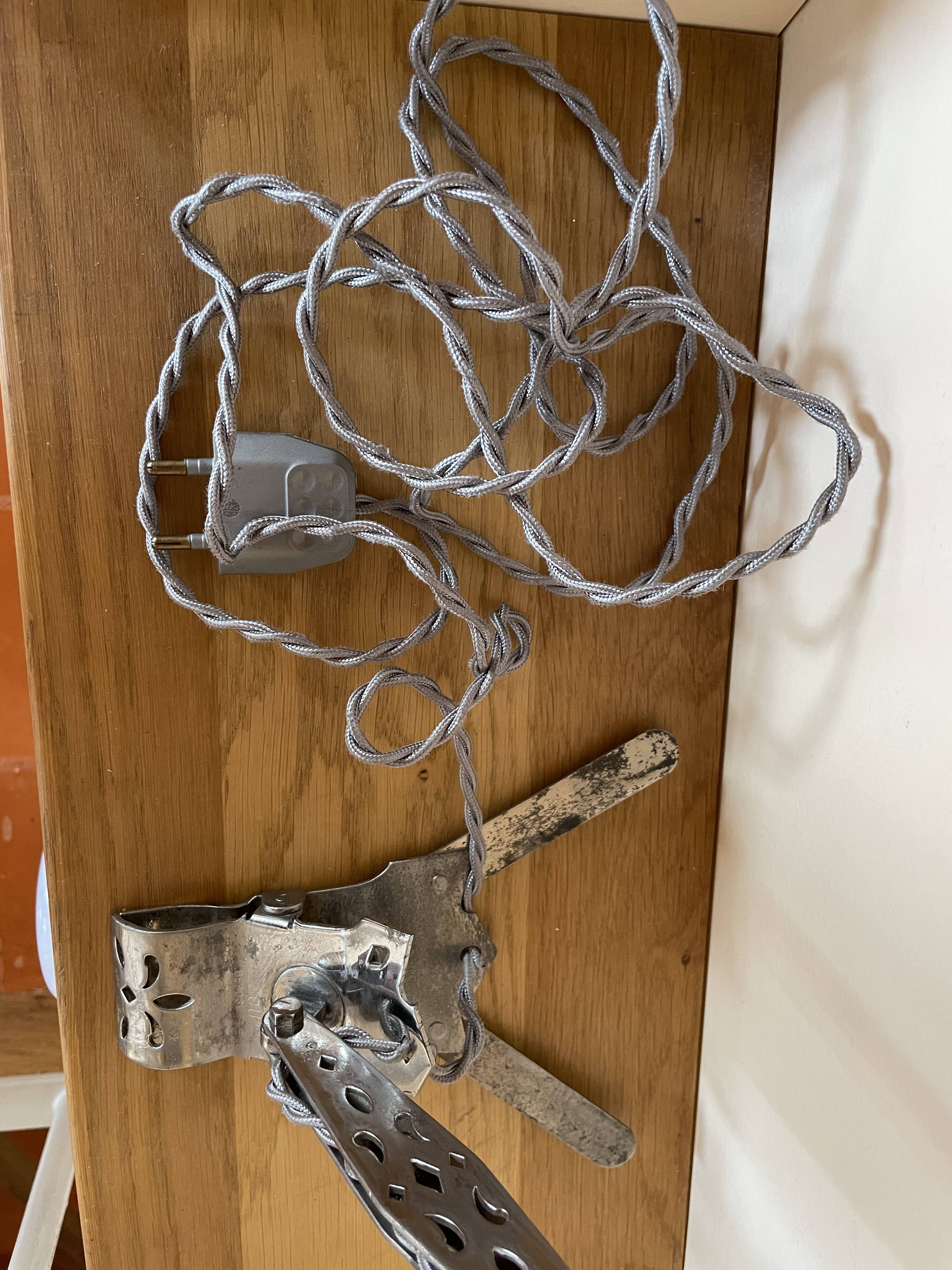 Clamp articulated lamp