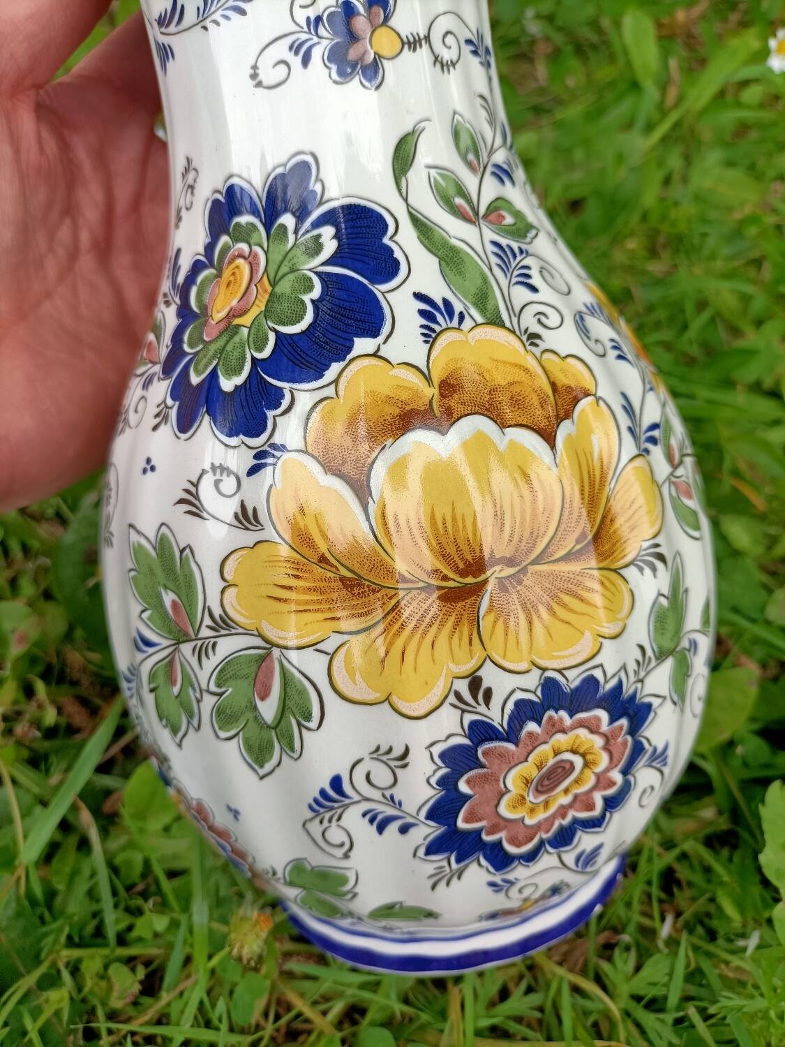 Retro ceramic vase