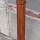 Colonne sellette en bois