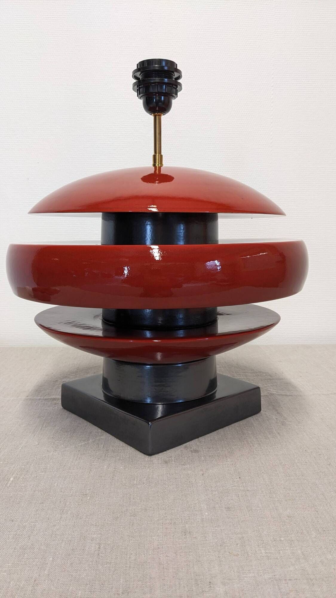 Earthenware lamp base by François Chatain, France circa 1980