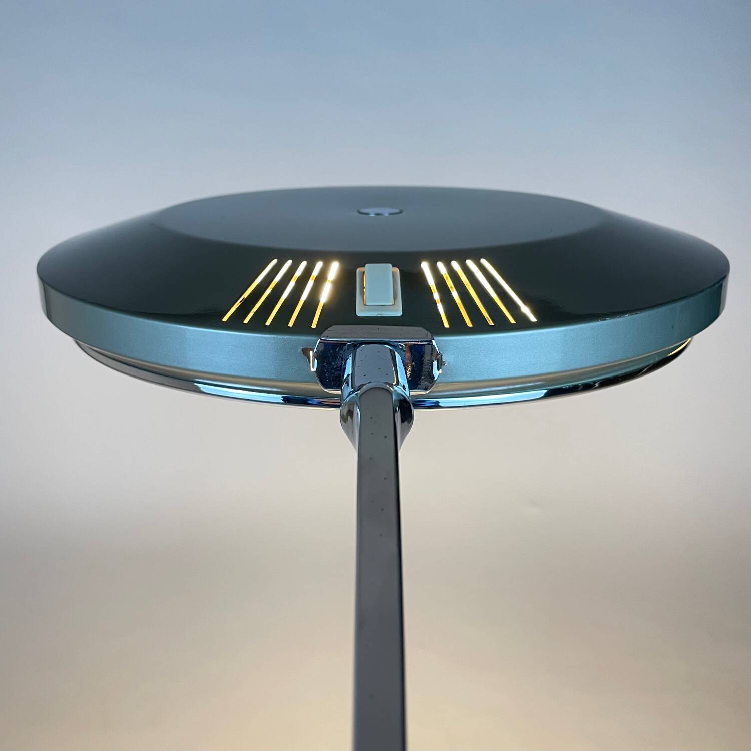 Lampe president, conçue par luís pérez de la oliva pour fase 1970 gris clair