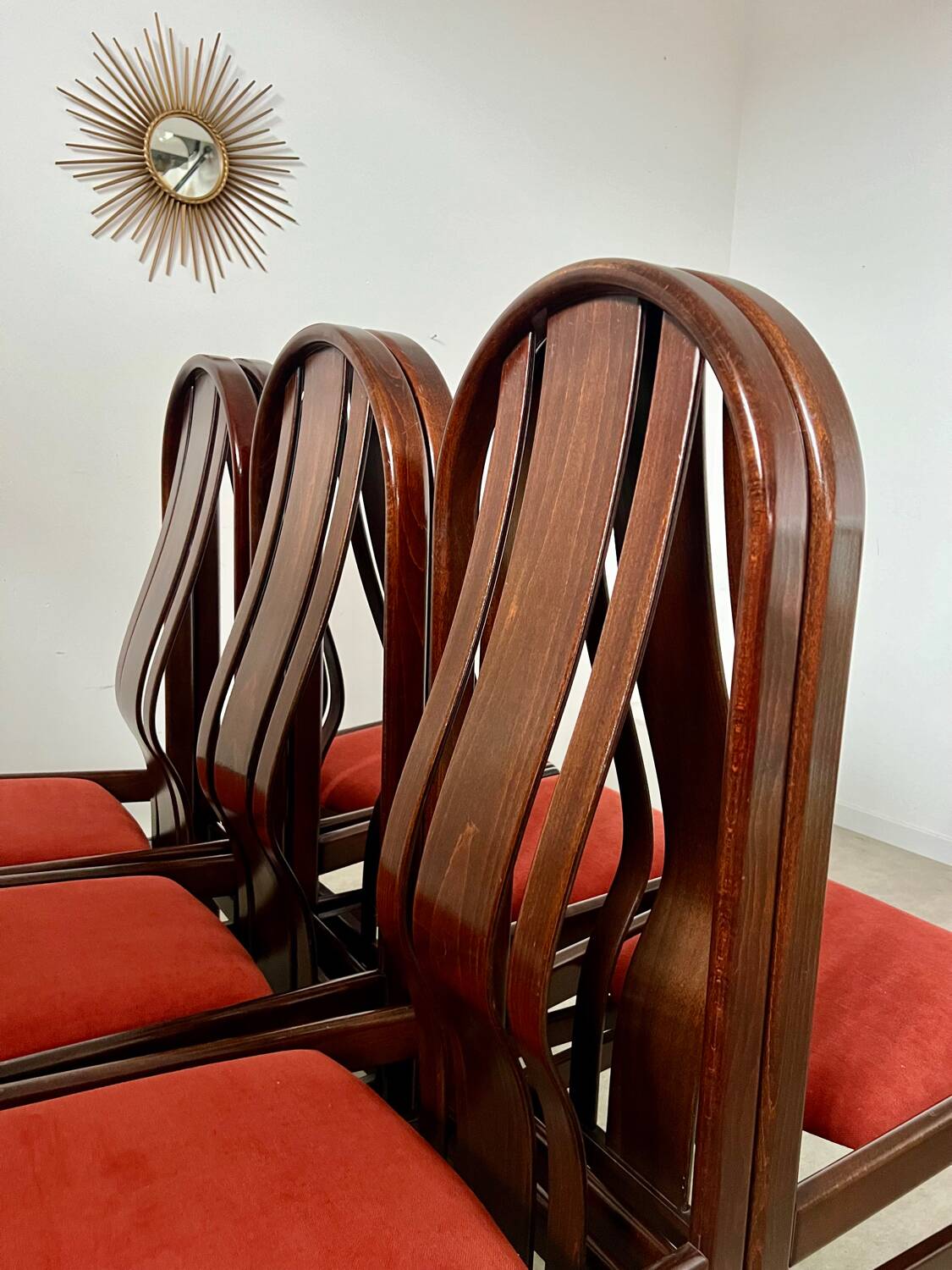 Lot 6 anciennes chaises en bois courbé design italien des années 70 vintage