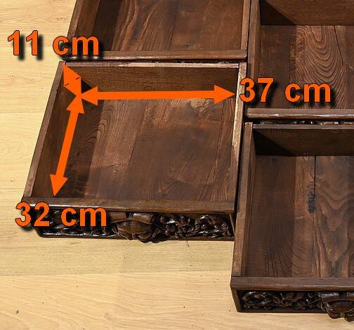 Oratory in solid walnut, Neo-Gothic Renaissance style – Late 19th century