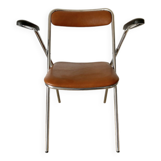 Fauteuil pliant en skaï  et chrome Souvignet, années 70