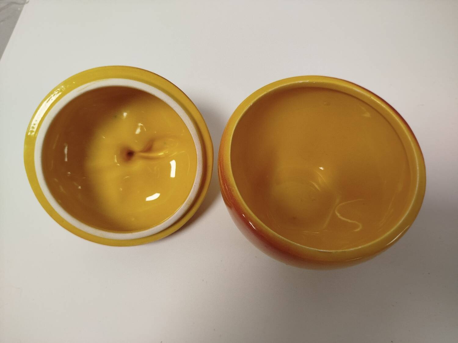 Ceramic Apple Storage Box