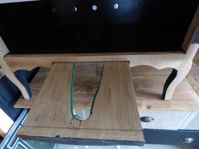 Small Louis XV style support buffet with 2 doors and 2 drawers.