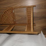Wood corner shelf and string
