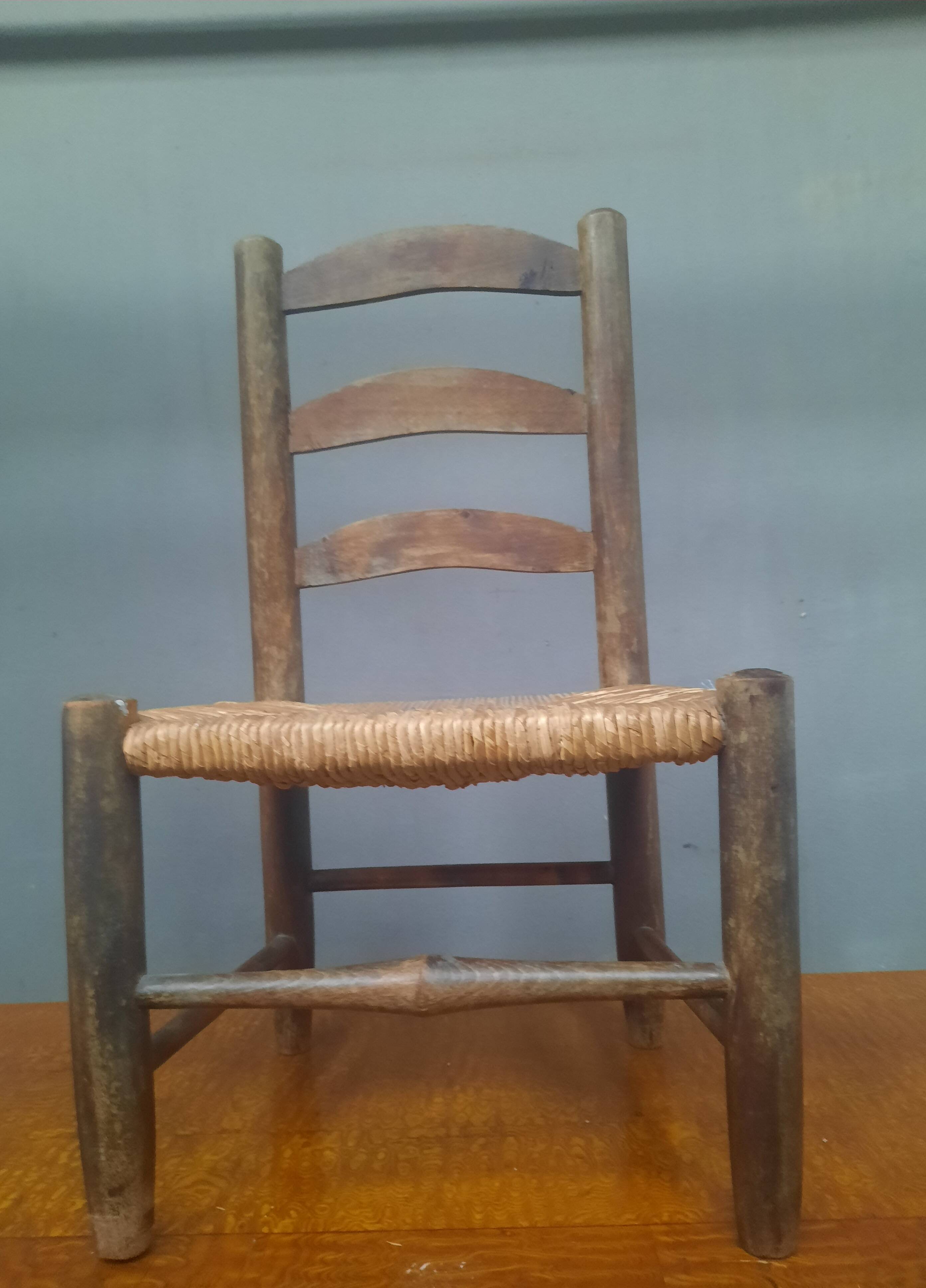 Straw children's chair