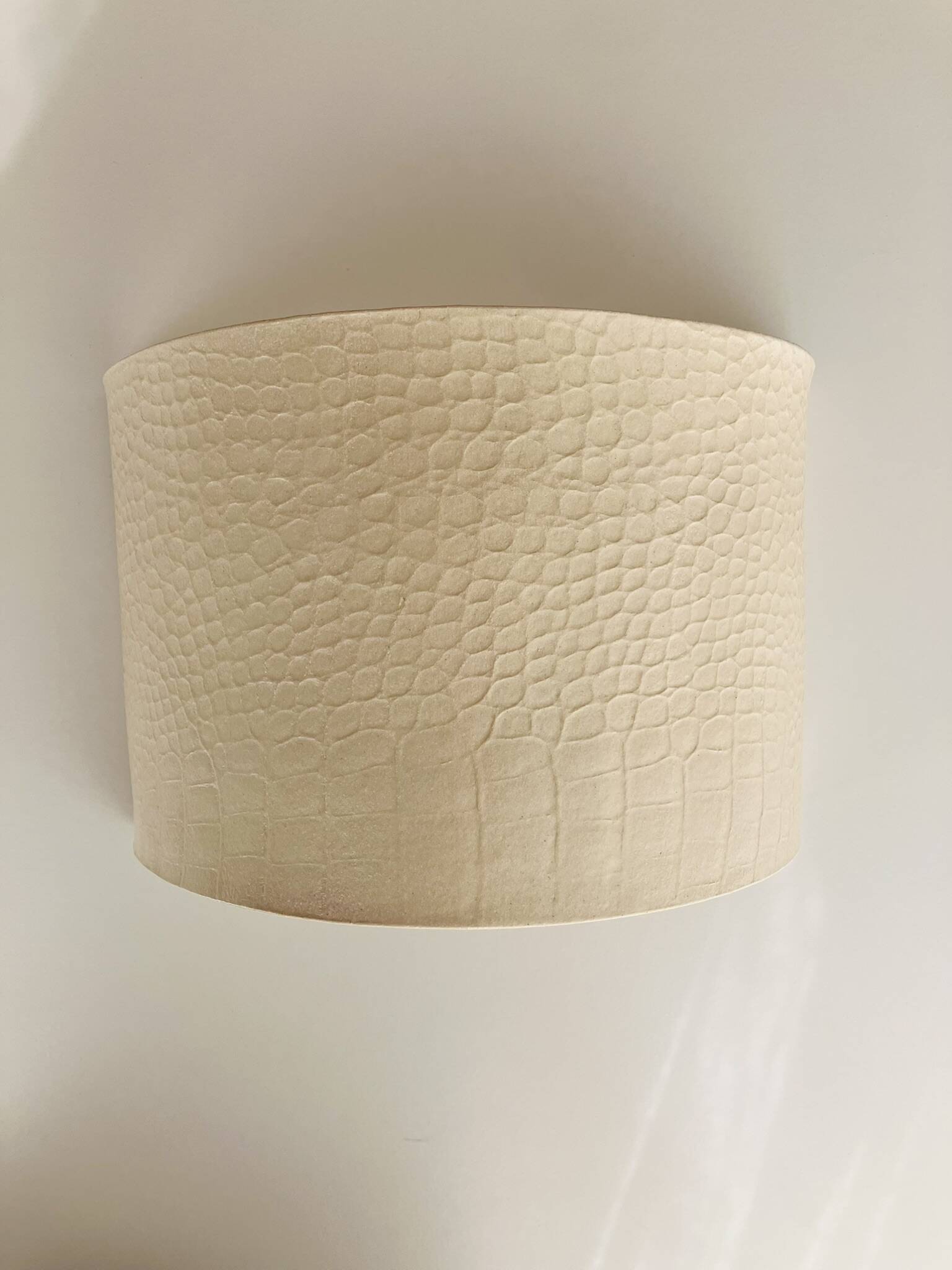 Matte glazed ceramic crocodile print wall light - French manufacture