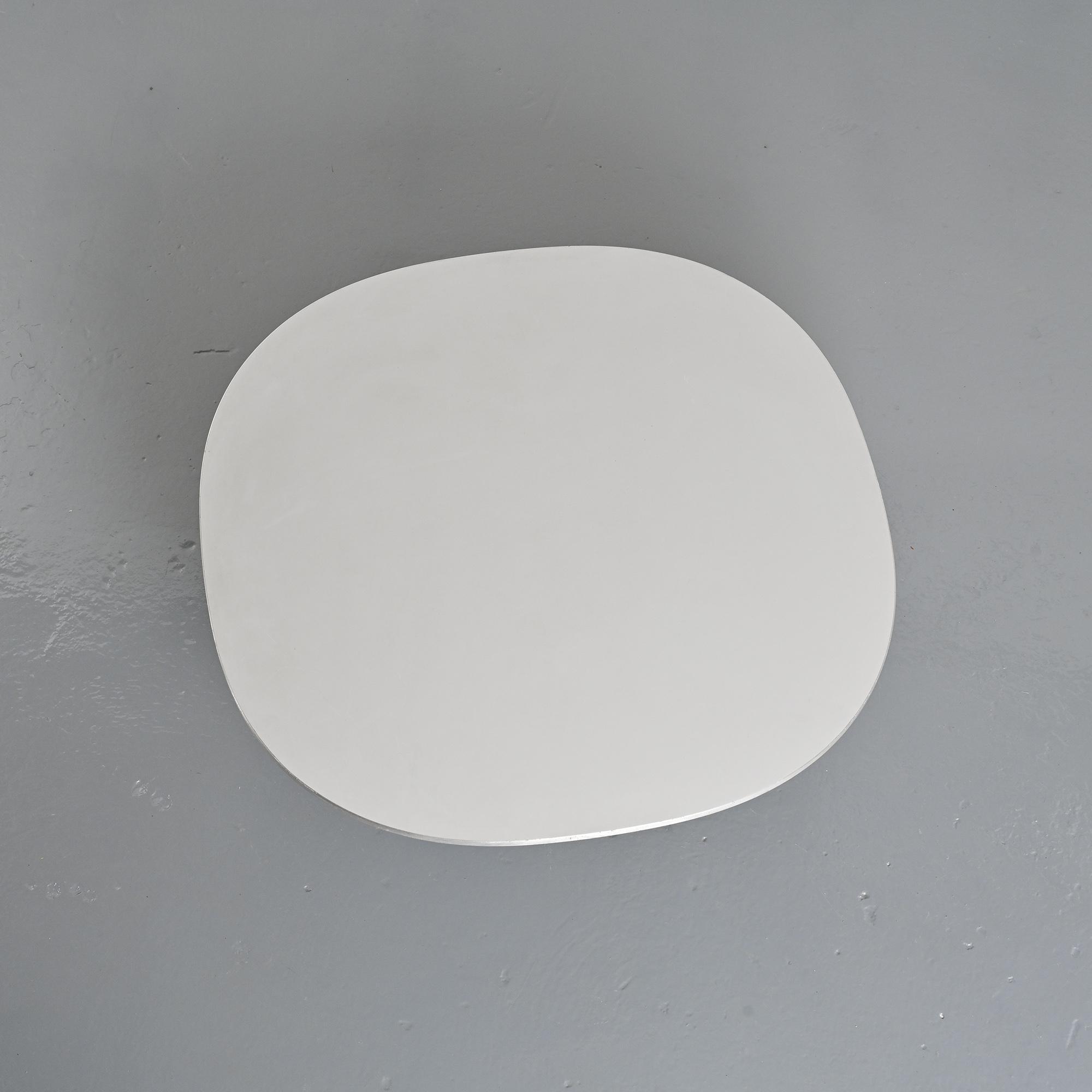 Coffee table by Arne Jacobsen, Fritz Hansen, circa 1970.